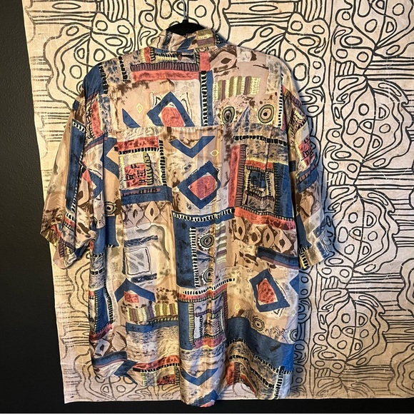 Mens 100% silk printed button down - Picture 3 of 6